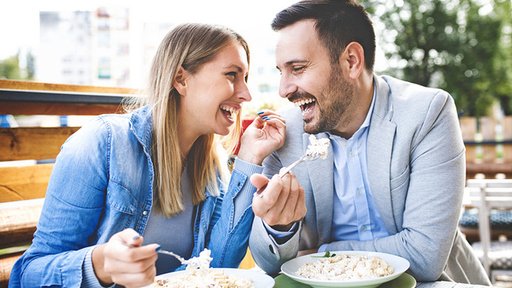 [GIẢI ĐÁP] CÓ NÊN YÊU NGƯỜI HƠN MÌNH NHIỀU TUỔI HAY KHÔNG?