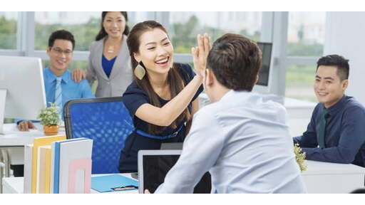 XỬ LÝ CHỒNG NGOẠI TÌNH VỚI ĐỒNG NGHIỆP NHƯ THẾ NÀO?